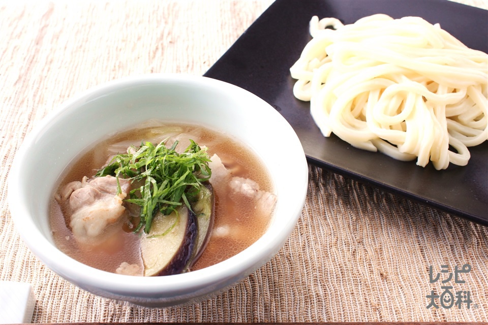 鶏だしコクしょうゆつけうどん(うどん+豚バラ薄切り肉を使ったレシピ)