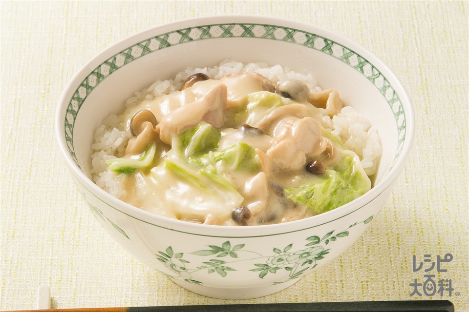 白菜のクリーム煮のっけ丼(白菜+ご飯を使ったレシピ)