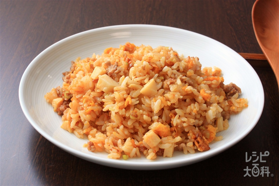 とんこつ味噌炒飯(ご飯+豚ひき肉を使ったレシピ)