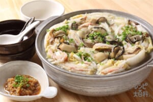 牡蠣と浅漬け白菜の潮鍋
