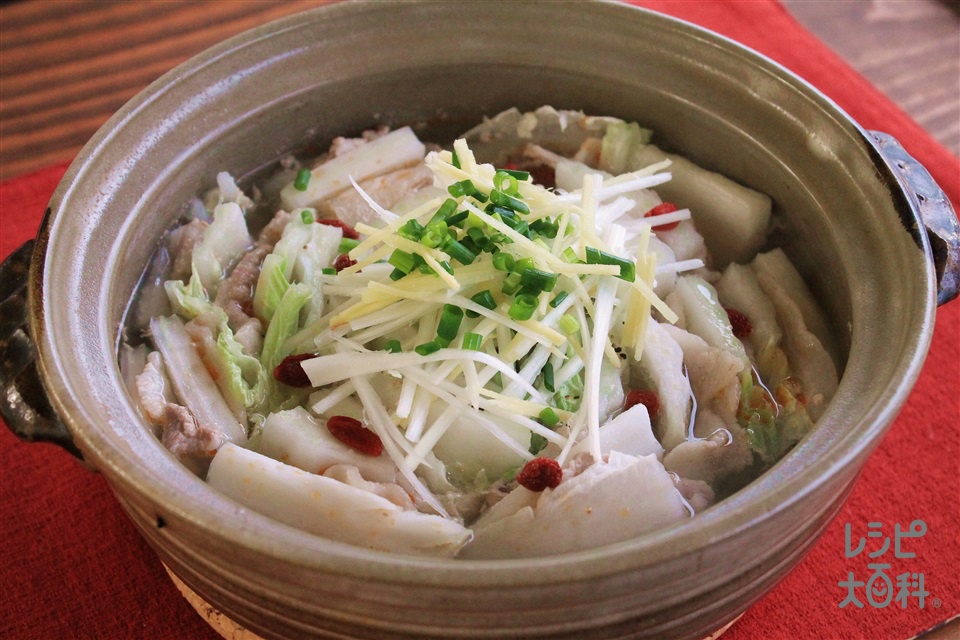 中華風白菜と豚バラ肉の重ね鍋(白菜+豚バラ薄切り肉を使ったレシピ)