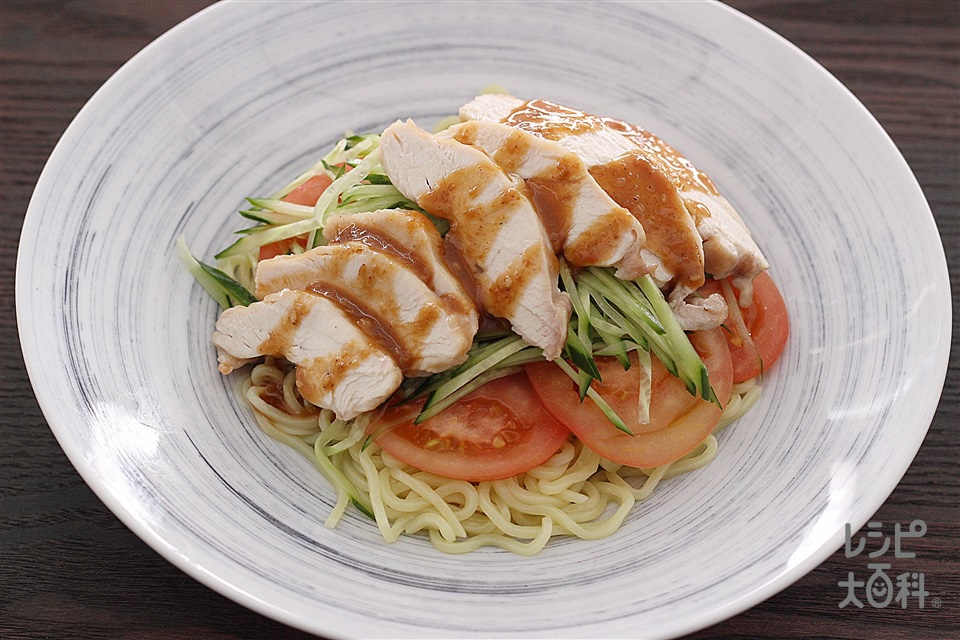 棒棒鶏冷やし中華(中華めん+鶏むね肉（皮なし）を使ったレシピ)