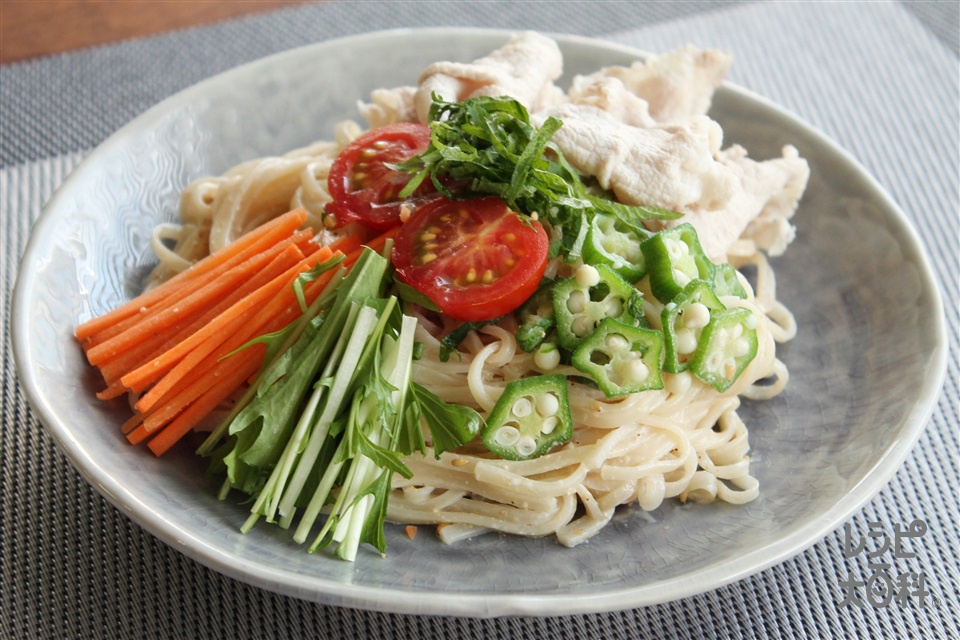 稲庭うどんサラダ(干し稲庭うどん+豚しゃぶしゃぶ用肉を使ったレシピ)