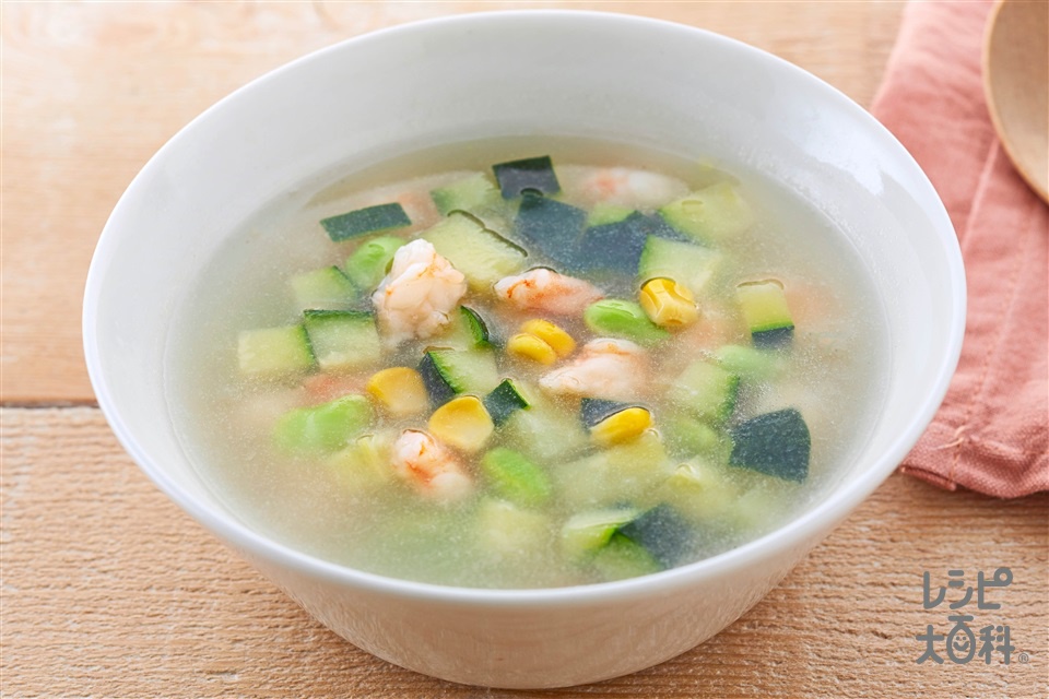 夏野菜の彩りスープ(とうもろこし+枝豆（さやから出したもの）を使ったレシピ)