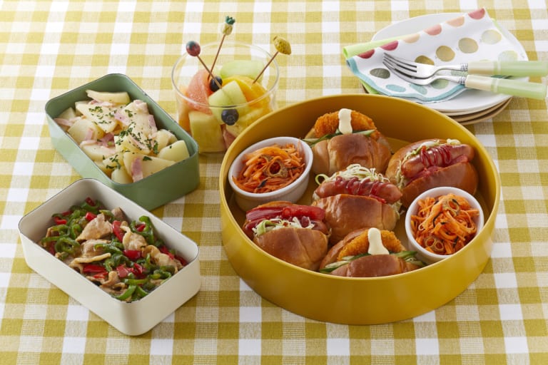 ロールパンのお弁当