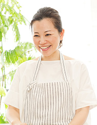 岡本ゆかこ