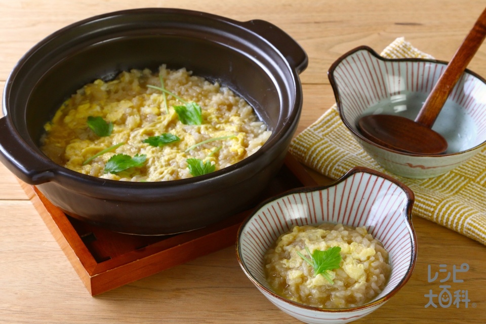 鍋の〆　鶏だしコク醤油雑炊(ご飯+溶き卵を使ったレシピ)