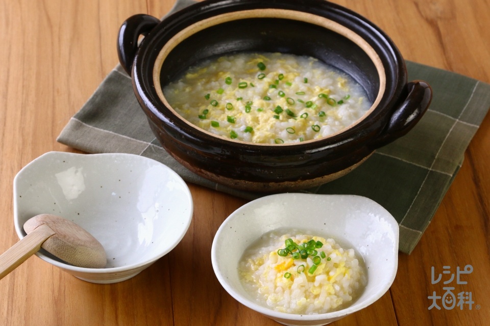 鍋の〆　鶏だし雑炊(ご飯+溶き卵を使ったレシピ)