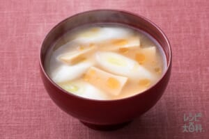 長ねぎと高野豆腐のみそ汁