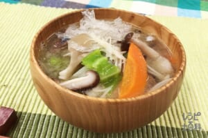 サバ缶と寒天の具だくさん汁