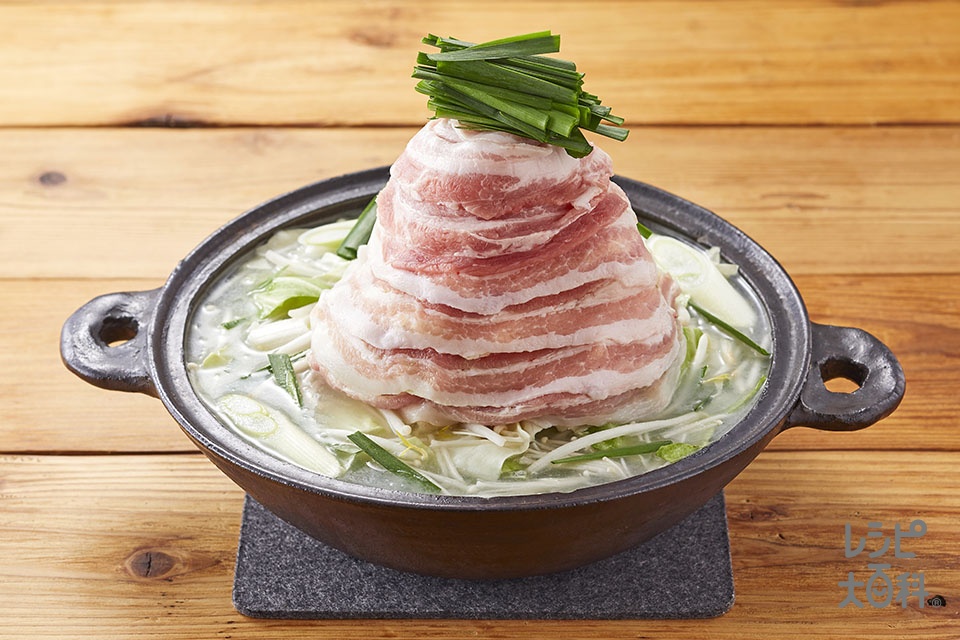 肉タワー香味鍋(豚バラ薄切り肉+キャベツを使ったレシピ)