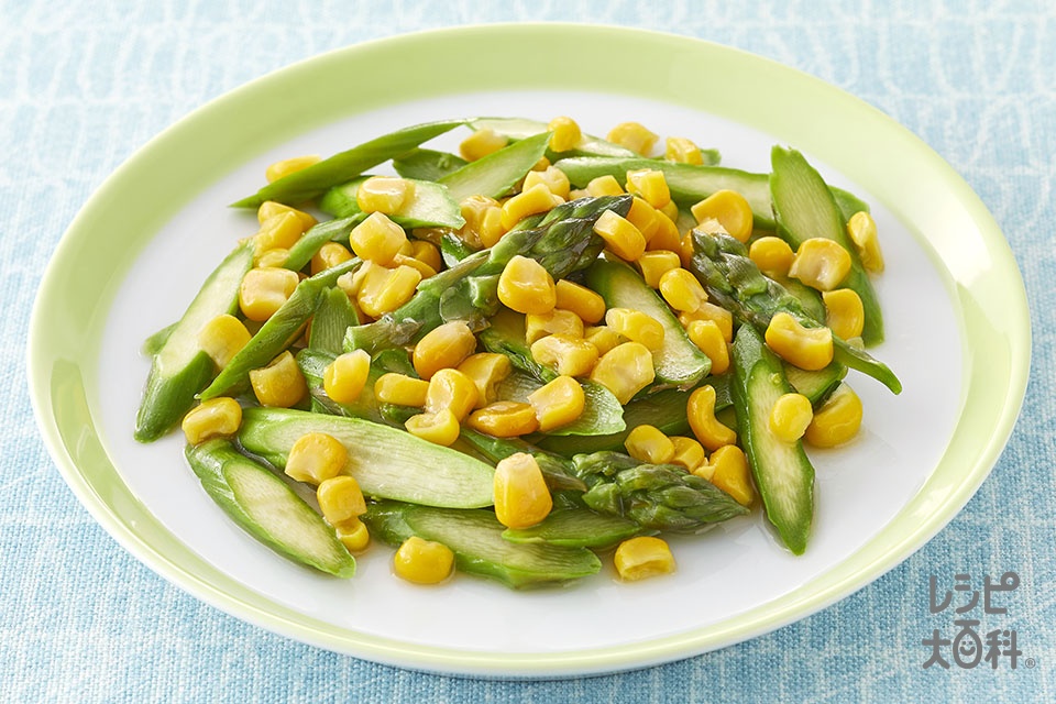 アスパラとコーンのレンジ温野菜♪バーニャカウダ味(グリーンアスパラガス+ホールコーン缶を使ったレシピ)