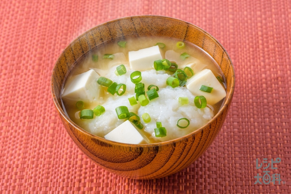 長芋と豆腐のみそ汁のレシピ 作り方 味の素パーク の料理 レシピサイト レシピ大百科 長いもや絹ごし豆腐を使った料理