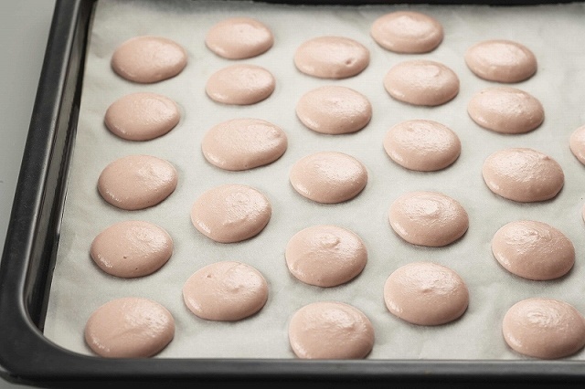 ピンクのマカロンのレシピ 作り方 味の素パーク の料理 レシピサイト レシピ大百科 アーモンドパウダーや粉砂糖を使った料理