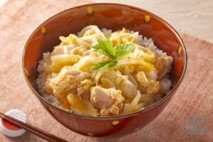 レンチンでサラダチキン親子丼