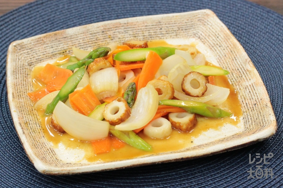 アスパラと玉ねぎのレンチンおつまみ~コクうま黒酢味~(にんじん+玉ねぎを使ったレシピ)
