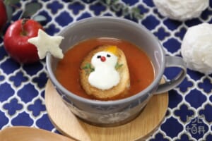 トマトスープ　クリスマスアレンジ