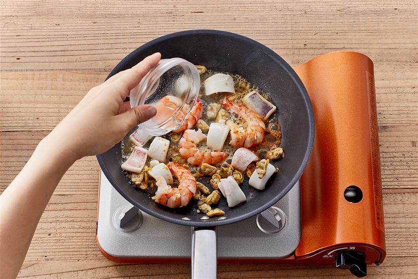 玉ねぎたっぷり シーフードカレー のレシピ 作り方 献立 レシピ大百科 レシピ 料理 味の素パーク いかや玉ねぎを使った料理