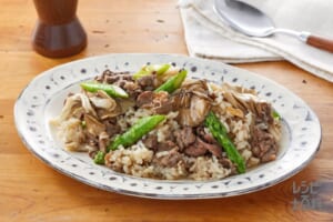 牛肉とアスパラのアンチョビガーリックライス
