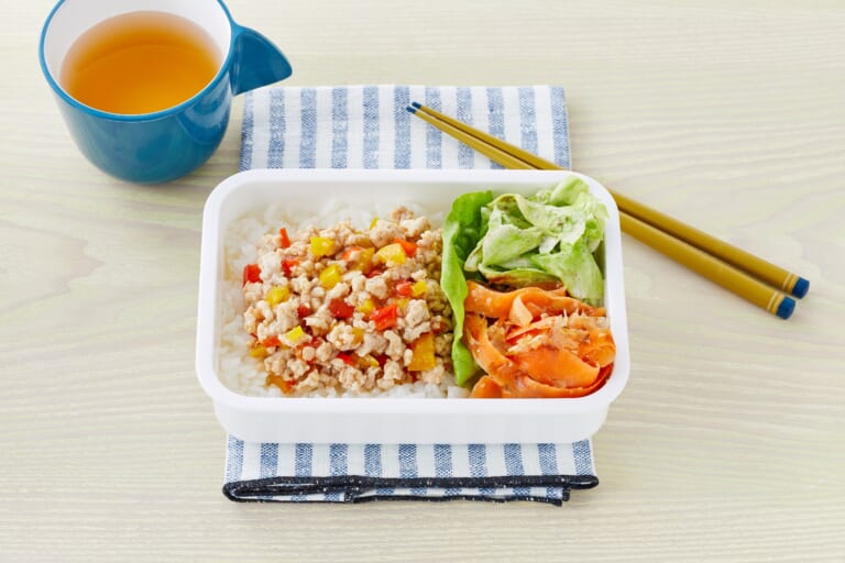 鶏そぼろ入り弁当