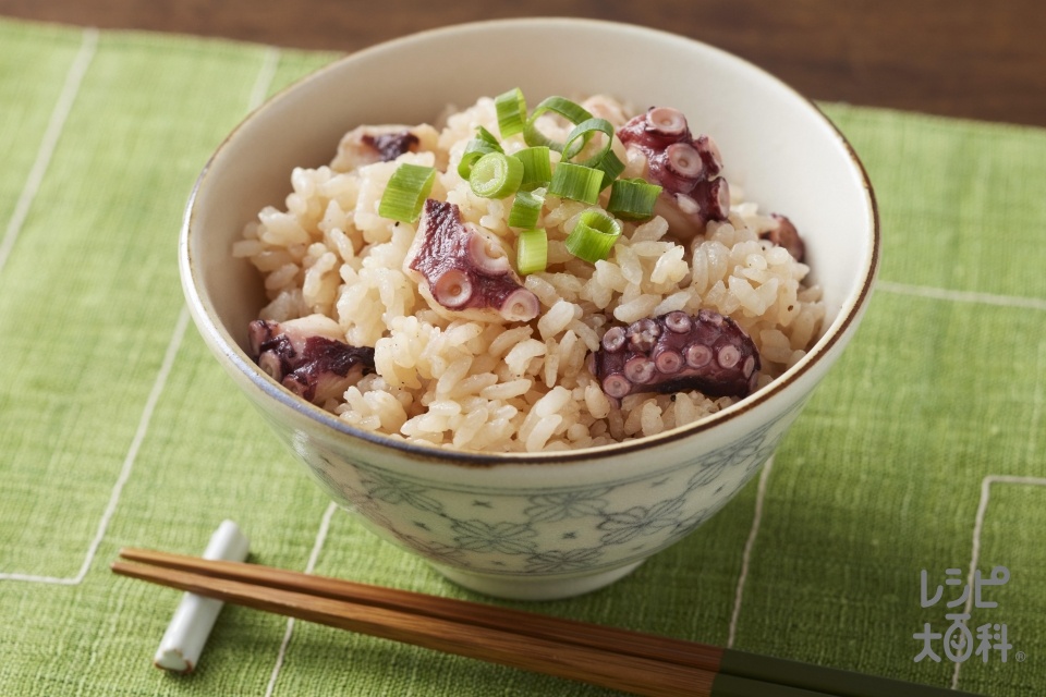 たこの炊き込みご飯　あごだし醤油風味(無洗米+ゆでだこを使ったレシピ)