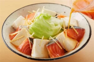 鮭と豆腐・キャベツのキムチレンジ蒸しの作り方_2_0