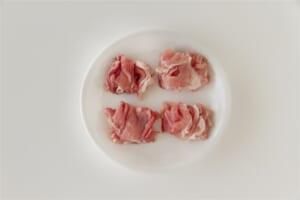 豚肉とじゃがいもの簡単おみそ汁の作り方_0_1