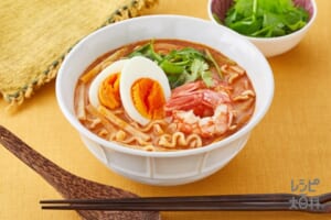 定番!「Yum Yum」トムヤムクンクリーミーヌードル