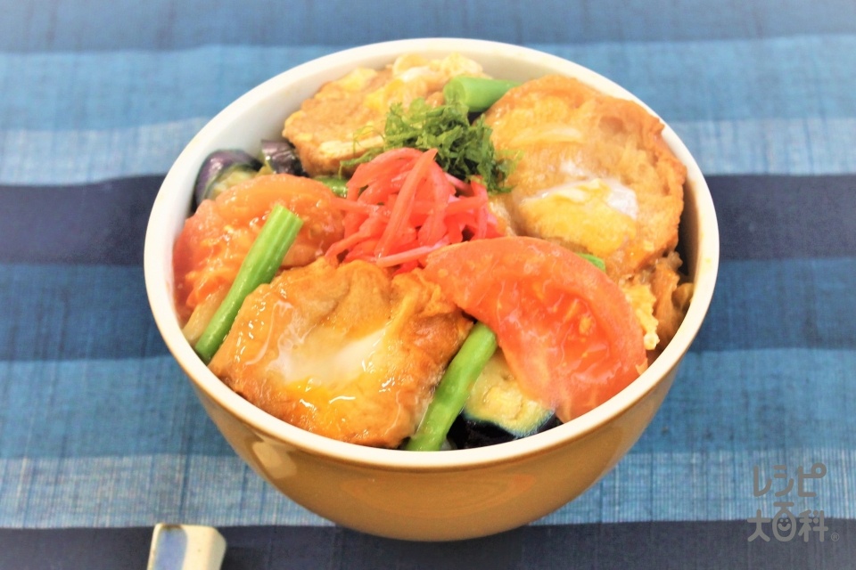 夏野菜たっぷり油麩丼(油麩+トマトを使ったレシピ)