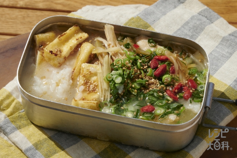 メスティンで作る!サラダチキンで本格中華粥(ご飯を使ったレシピ)