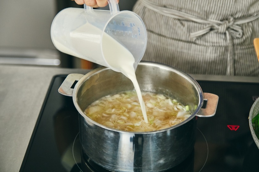 里芋とねぎの豆乳スープの作り方_1_0