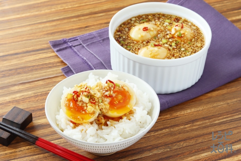 韓国風味つけ卵(卵+温かいご飯を使ったレシピ)