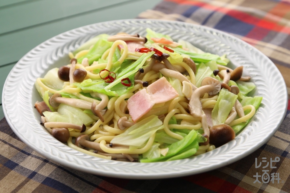 ちゃんぽん麺でペペロン風(中華ゆでめん+キャベツを使ったレシピ)