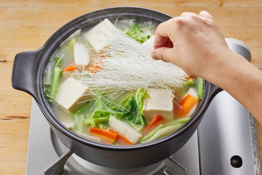 山盛り鶏そぼろと春雨の濃厚白湯鍋の作り方_2_1