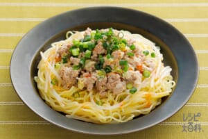 もやし入り汁なし担々麵