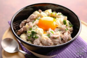 中華風　たんぱくぱく丼