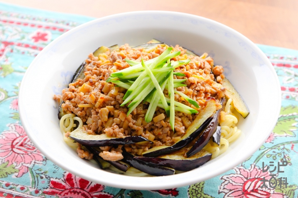 なすのジャージャー麺(中華蒸しめん+豚ひき肉を使ったレシピ)