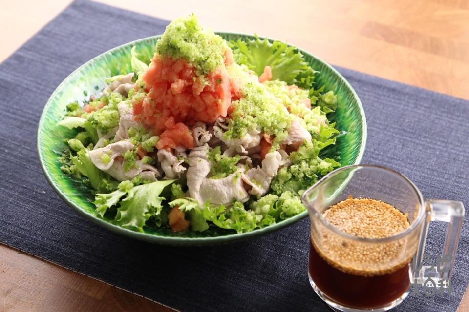 冷凍夏野菜のすりおろし豚しゃぶ(豚しゃぶしゃぶ用肉+トマトを使ったレシピ)