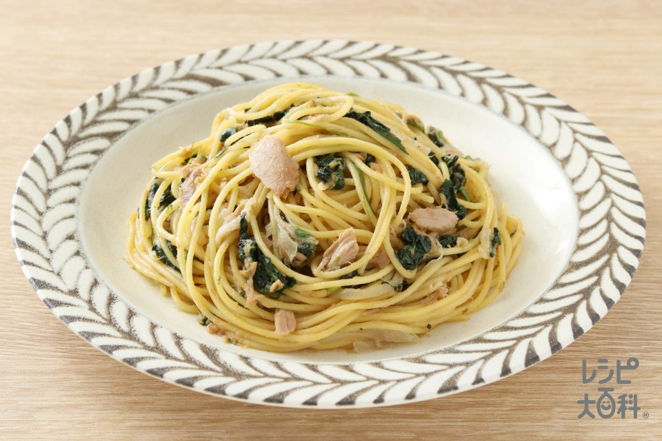 ほうれん草のペペロンチーノ(スパゲッティ+ツナ油漬缶を使ったレシピ)