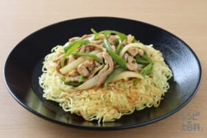 玉ねぎとピーマンがおいしい!青椒肉絲焼きそば