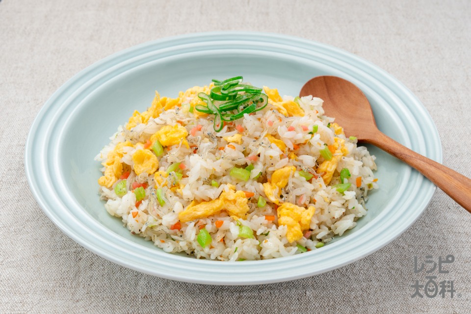 大根＆大根の葉を使って！エコ炒飯