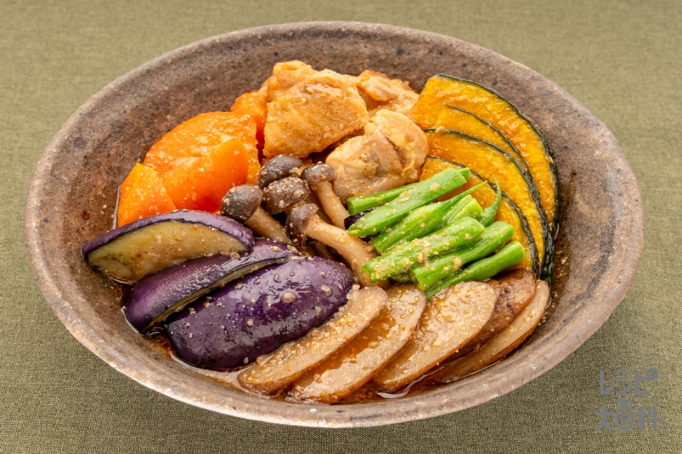 まるごと野菜と鶏肉の味噌煮