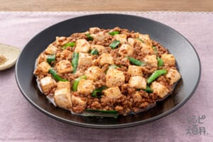 にら入りボリュームアップ極(プレミアム)麻辣麻婆豆腐