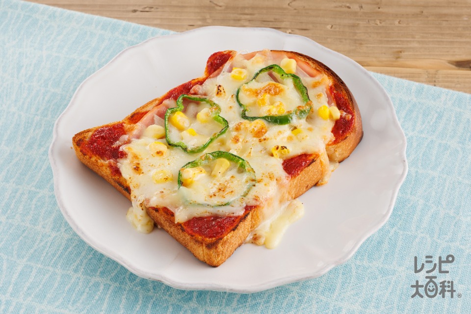 ガーリックトマトピザトースト(「Bistro Do」ガーリックトマトチキンソテー用+ロースハムを使ったレシピ)