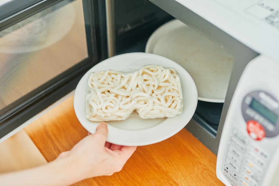 秒速　甘辛ビビンうどんの作り方_0_1