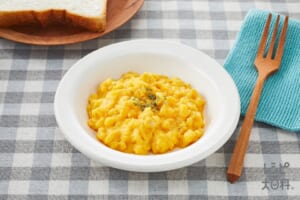 レンジで!スクランブルコーンエッグ