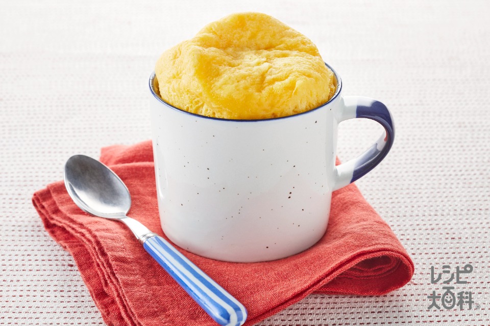 レンジで！コーンマグカップケーキ(ホットケーキミックス+卵を使ったレシピ)