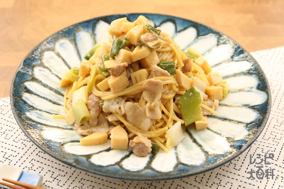 たけのこと長ねぎの肉みそパスタ(スパゲッティ+豚バラ薄切り肉を使ったレシピ)