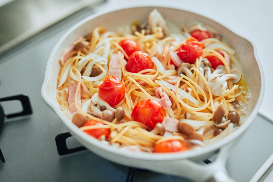 お鍋１つでお手軽！うま塩スープパスタの作り方_2_2