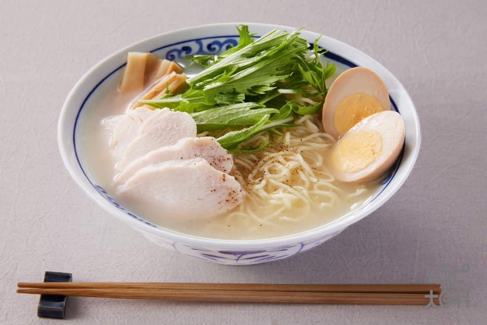 鶏白湯ラーメン